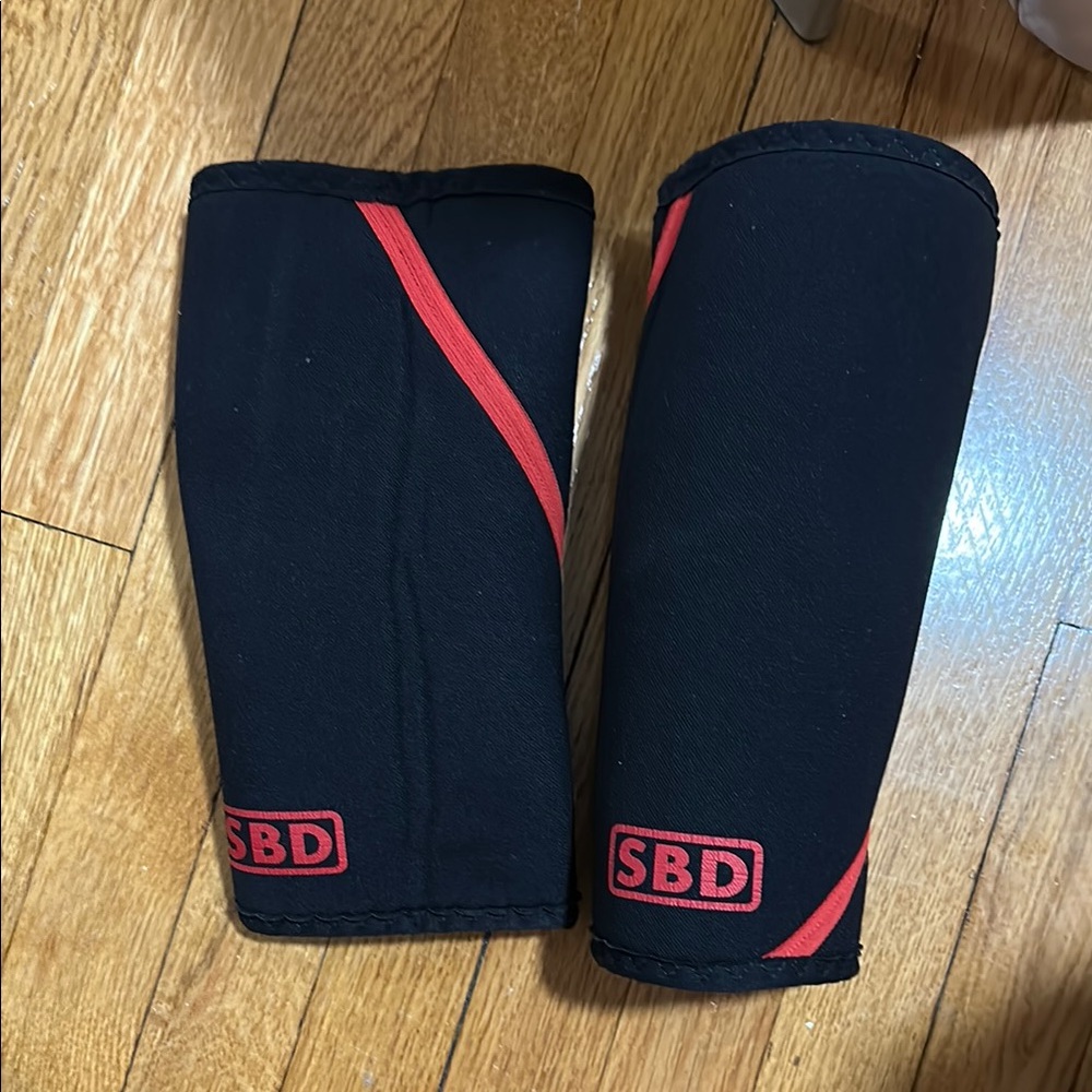 SBD Black and Red Knee Sleeves size small